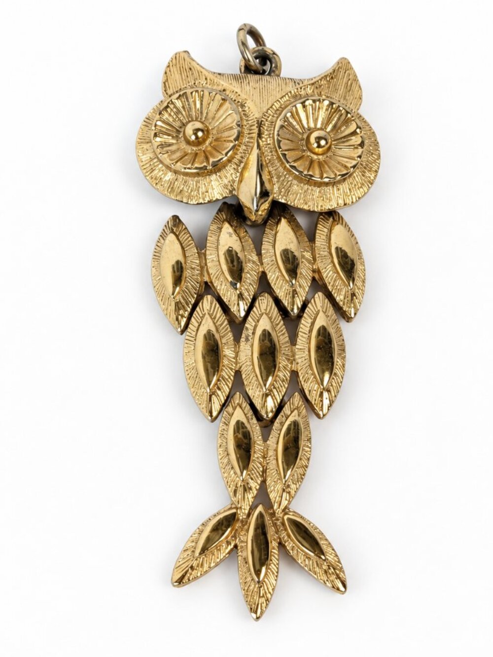 Avon gold-tone articulated owl pendant 1974 Catalog